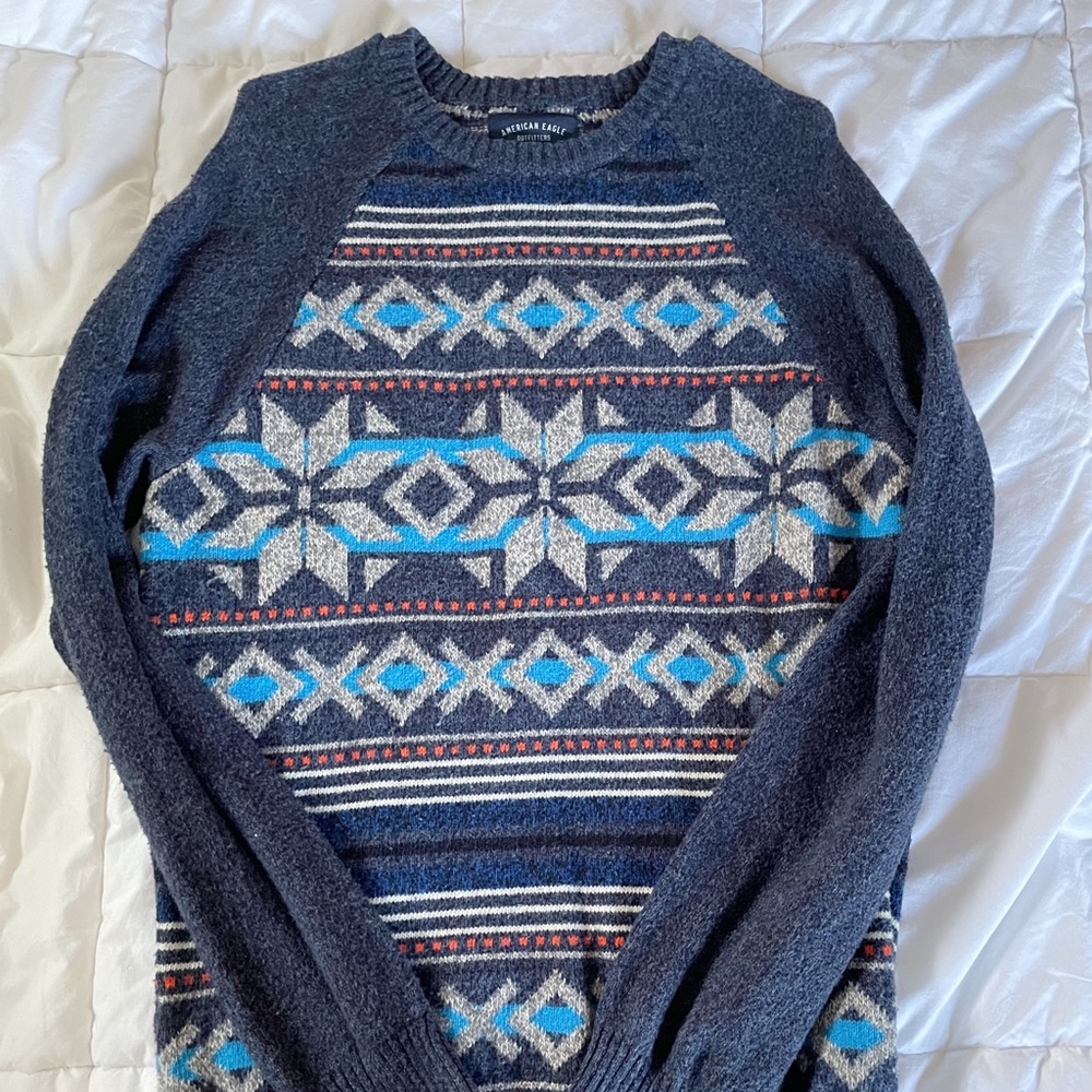 Men’s American Eagle Outfitters sweater